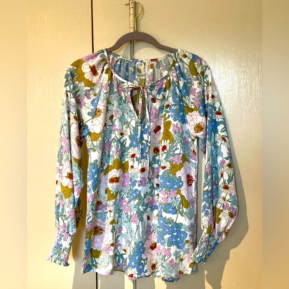 Boutique Blouse size S